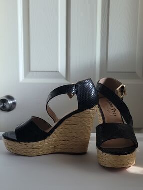 Black Snake Pattern Wedge Sandals From Lemon Drop 8.5